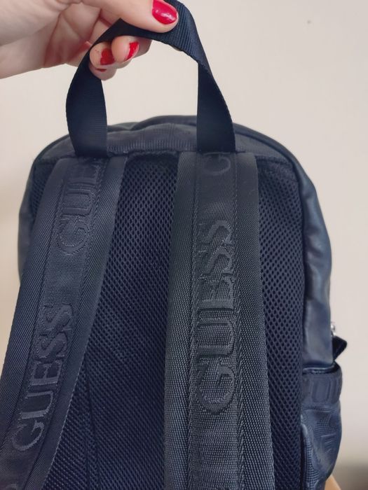 Раница Guess голяма