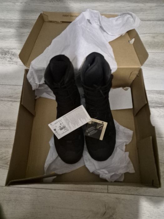 Bocanci tactici noi  mărimea 42 EU