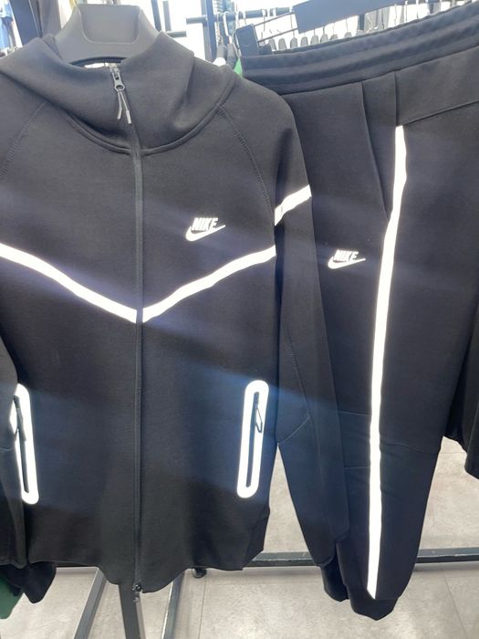 Nike tech Fleece reflectorizant  New model