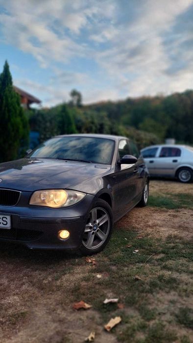 BMW 118 ,an de fabricatie 2004!!