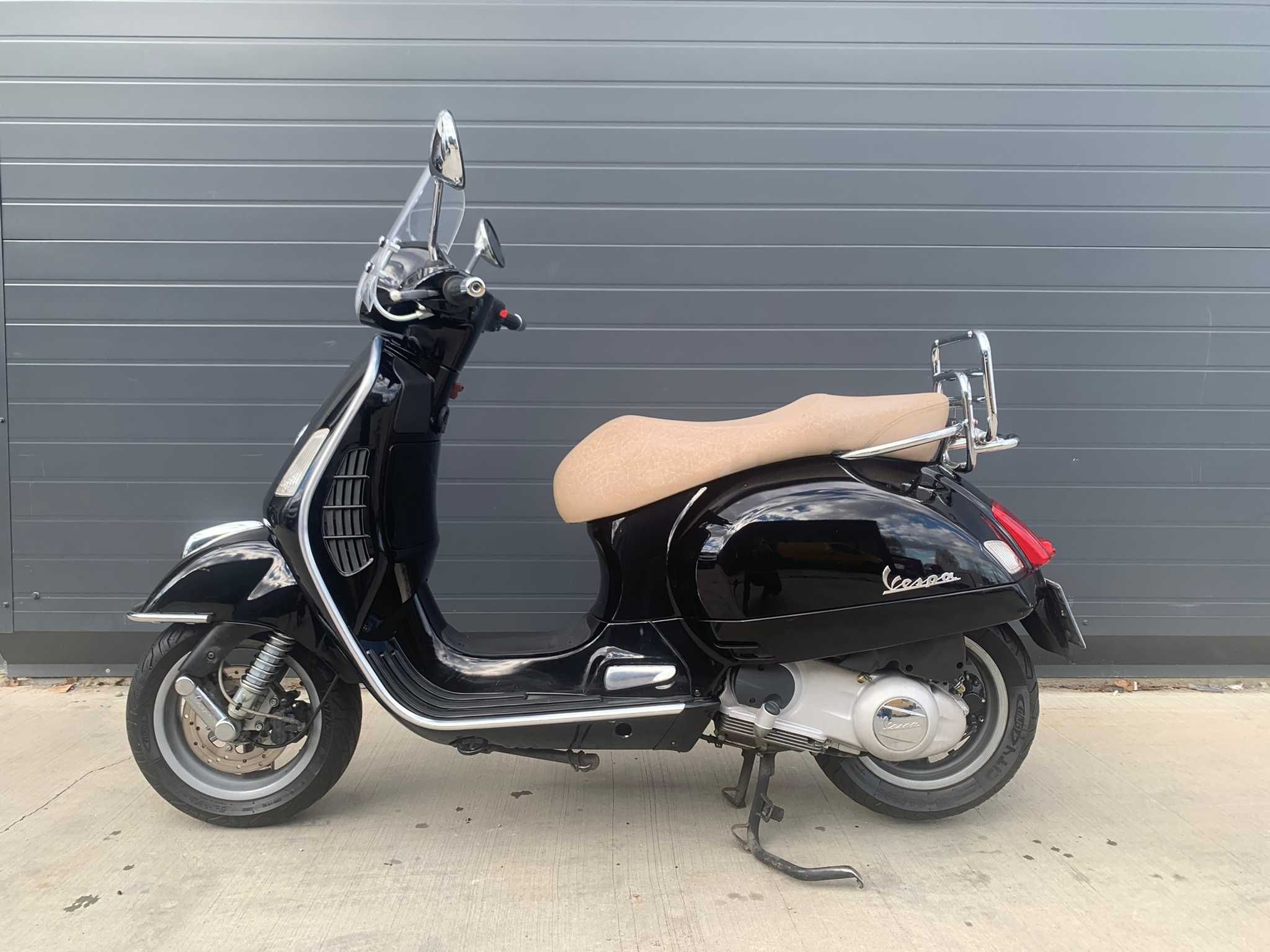 funmoto piaggio vespa gts 250 revizie facuta