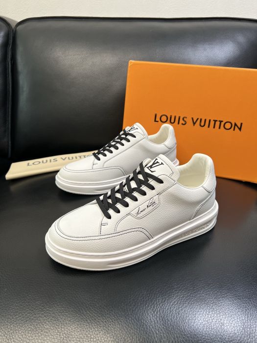Adidasi Louis Vuitton , pe comanda , calitate premium , noi , 42