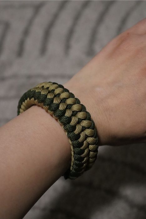 Vand bratara handmade