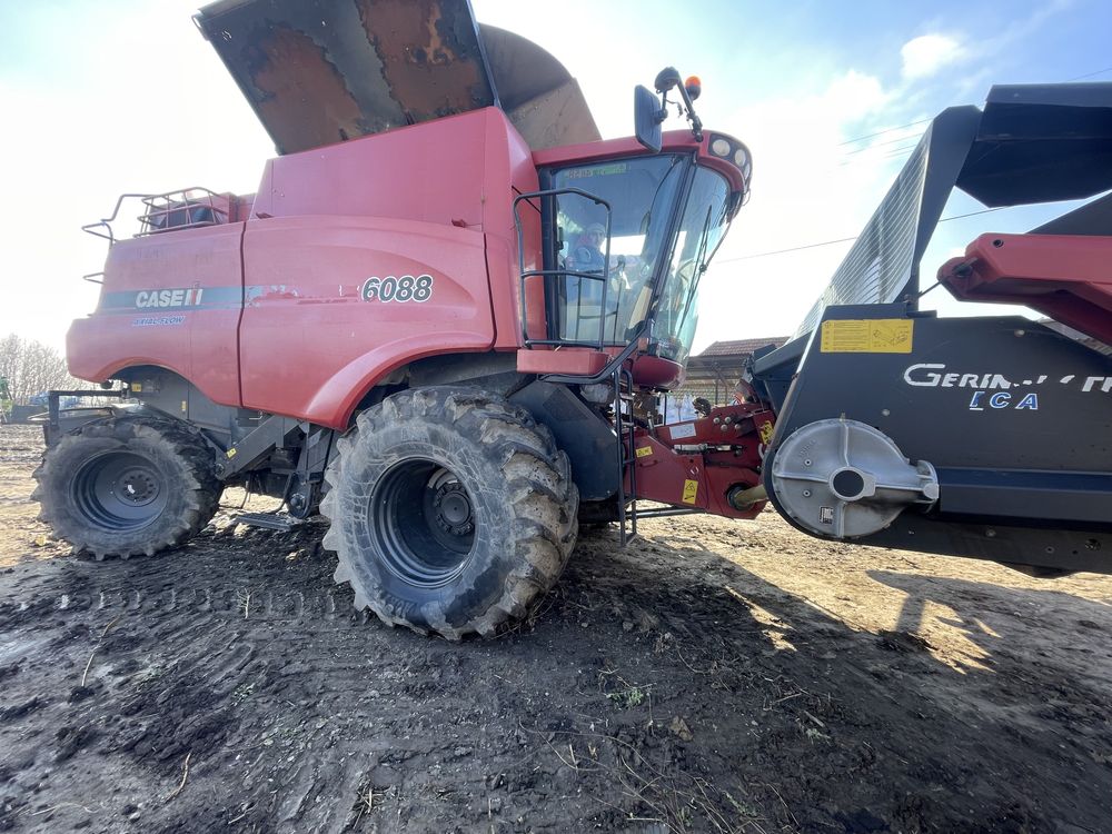 Combina Case IH 6088