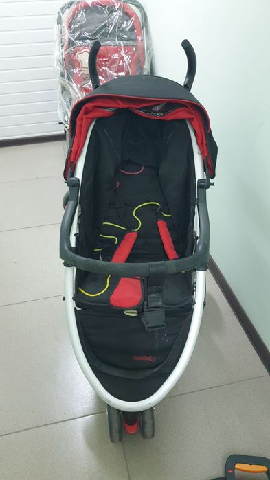 Детская коляска. Хорошего качества