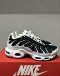Nike Air Max Plus Black White