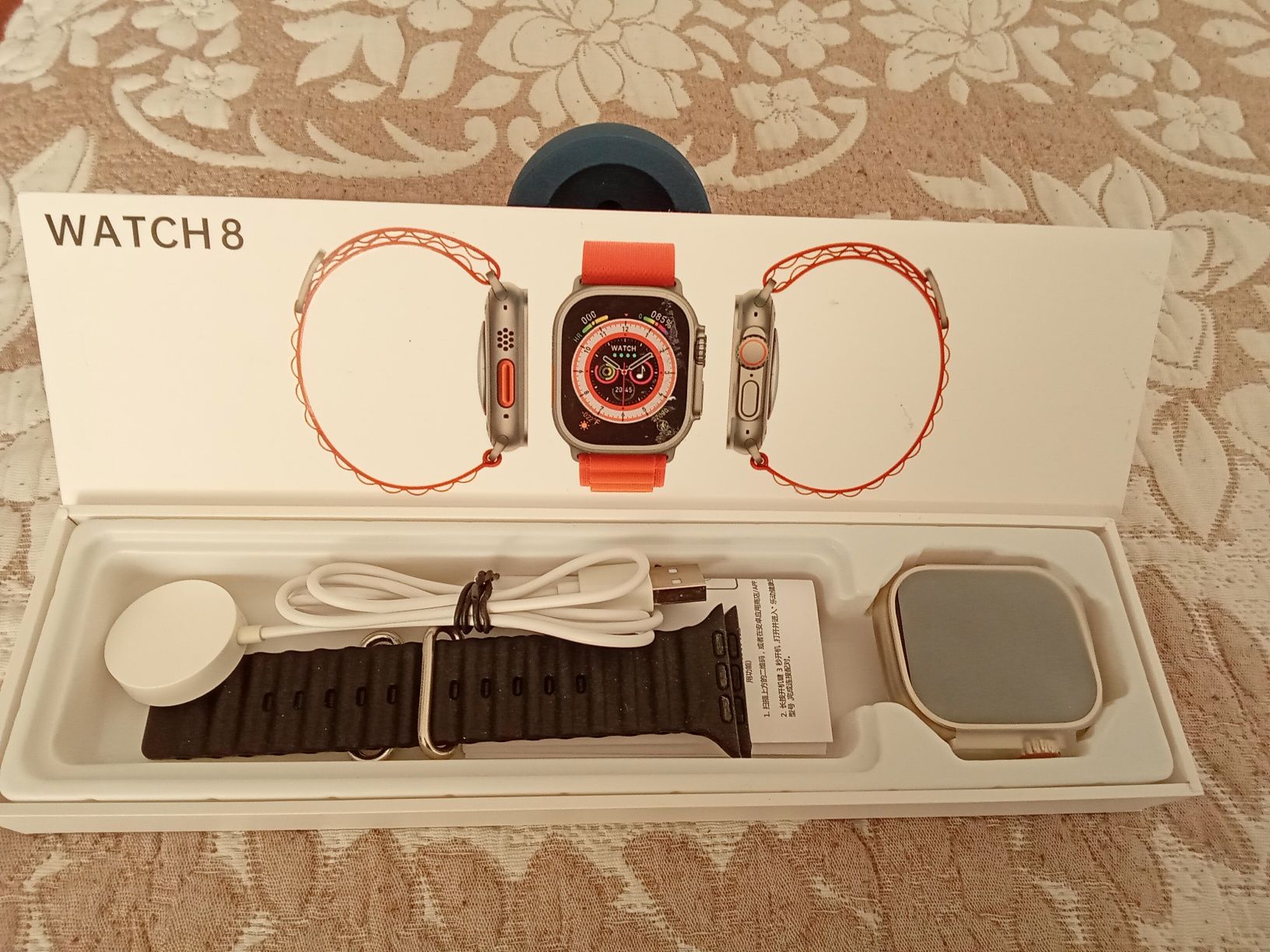 Vand Smartwatch 8 + suport incarcare