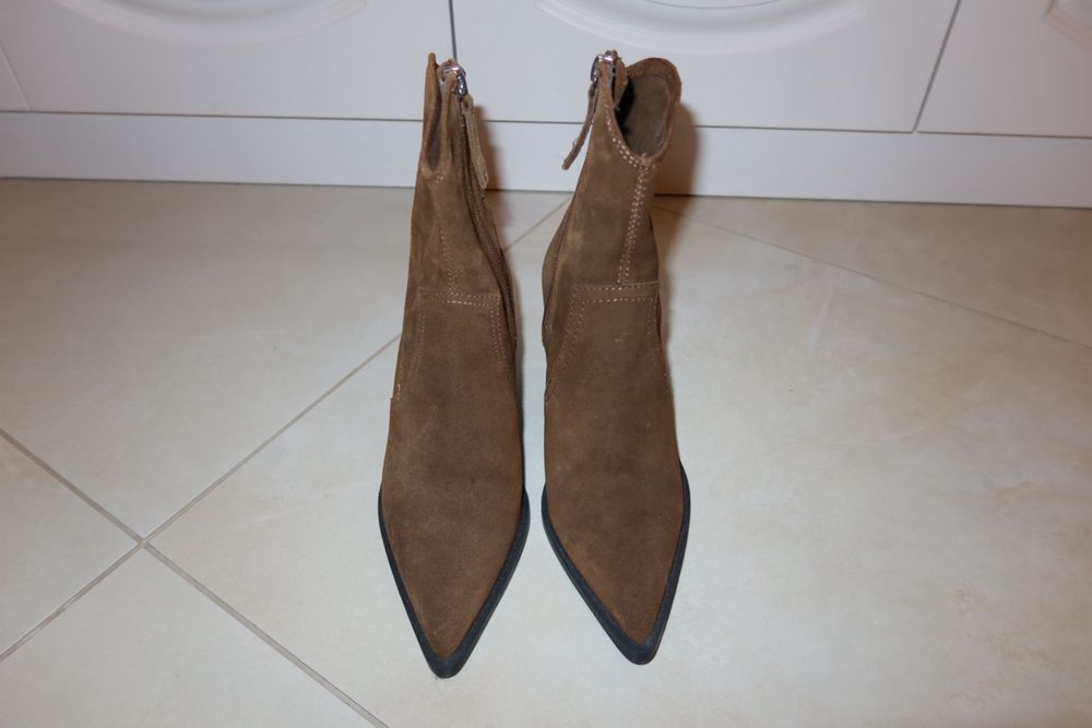 Дамски велурени боти ZARA 36 размер