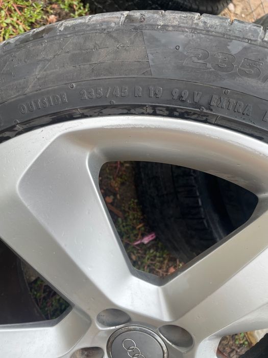 Vând un set de jante