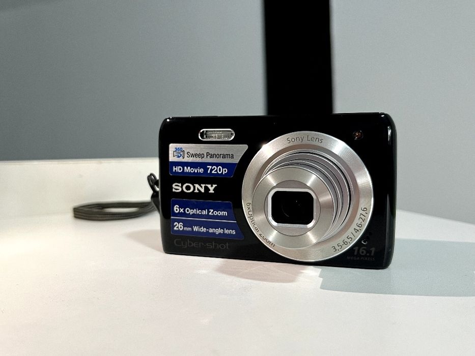 это цифровая камера Sony Cyber-shot DSC-W670