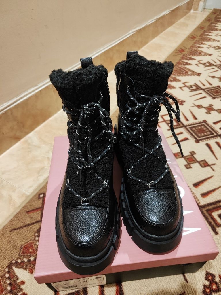 Дамски боти Tendenz