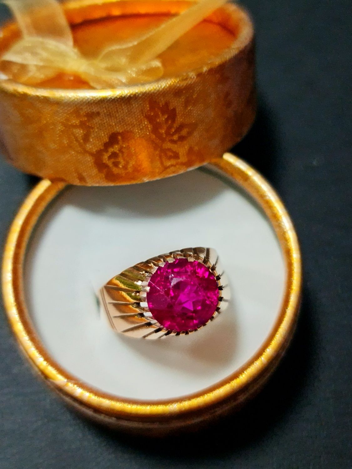 Золотое Советское кольцо 583 пробы с рубином