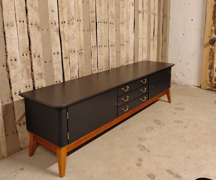 Comoda veche din lemn stil Mid Century Modern reconditionata /Servanta