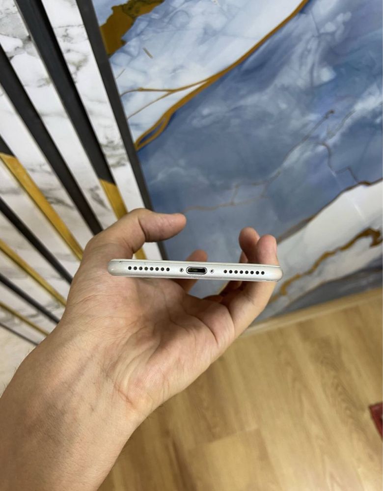Iphone 8 + 64gb ideal