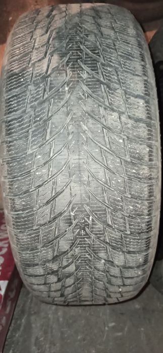 Зимни гуми Nokian Snowproof 215/50/17