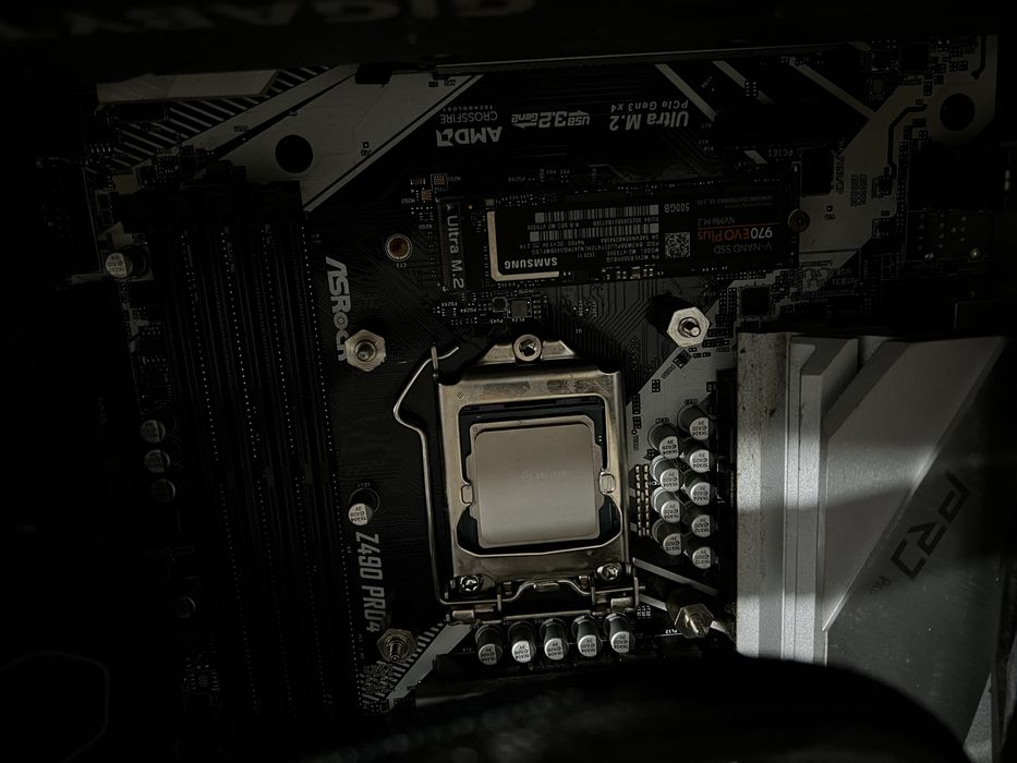 Vand Kit I9-10850k - 32 GB RAM - Z490 PRO