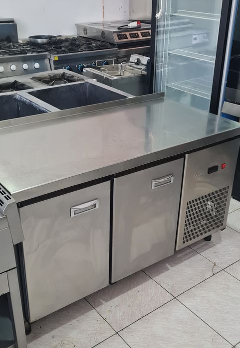 Холодильный стол Абат