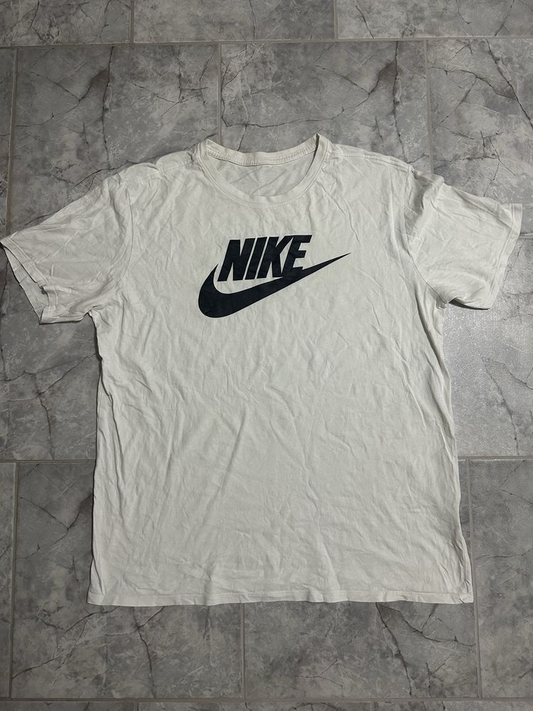 Мъжка тениска Nike