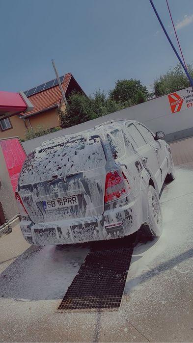 Vand sau schimb kia sorento an 2005 in stare perfecta de functionare