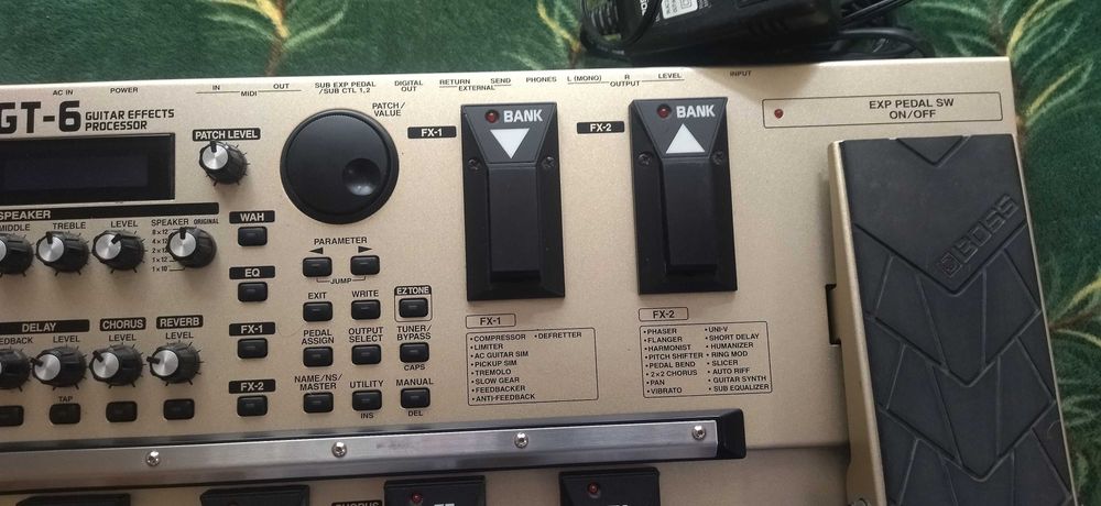 BOSS GT6 Multi effect  processor