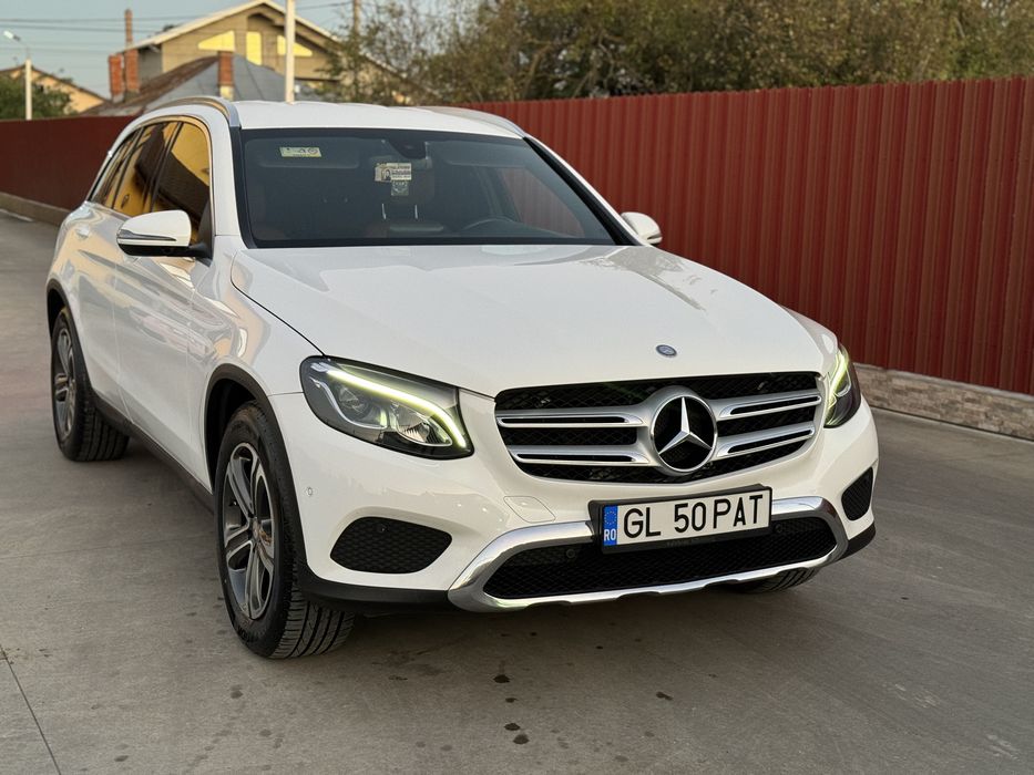 Mercedes GLC 250 • 204CP • 4x4 • 2016 • Interior deosebit • Proprietar