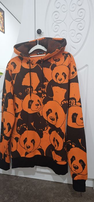 Продам кофту состоянияе новой