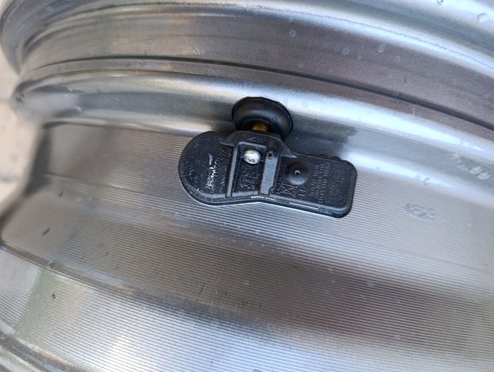Оригинални джанти  за Хюндай 4х100 16 цола , TPMS