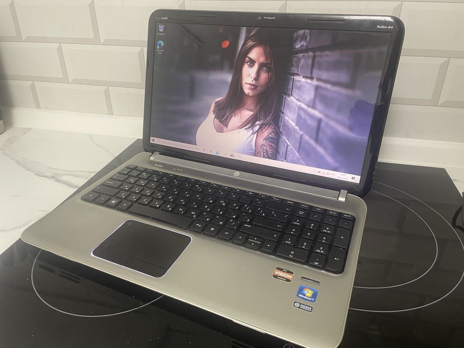 Ноутбук hp в хорошем состоянии