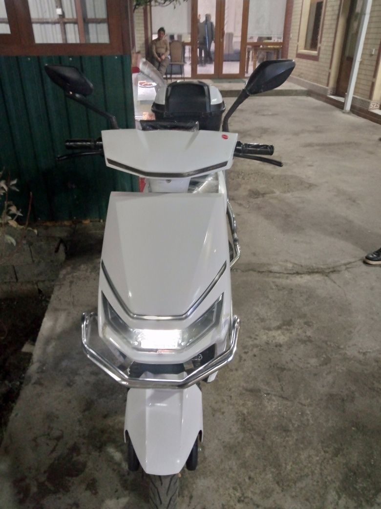 Elektron mototsikl