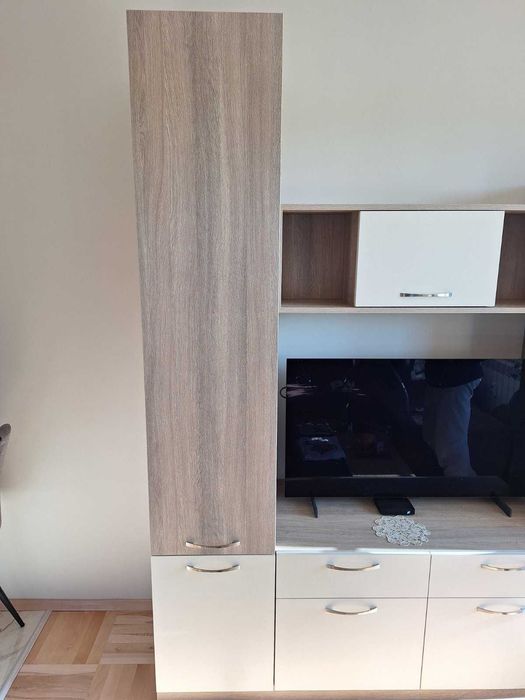 Холна секция (правена по поръчка)