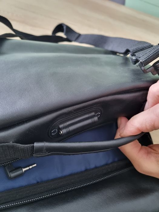 Geanta noua DVD cu adaptor