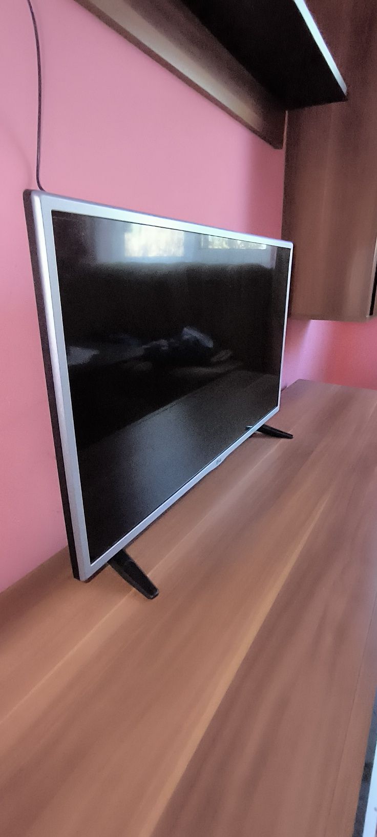 Телевизор LG smart 32'
