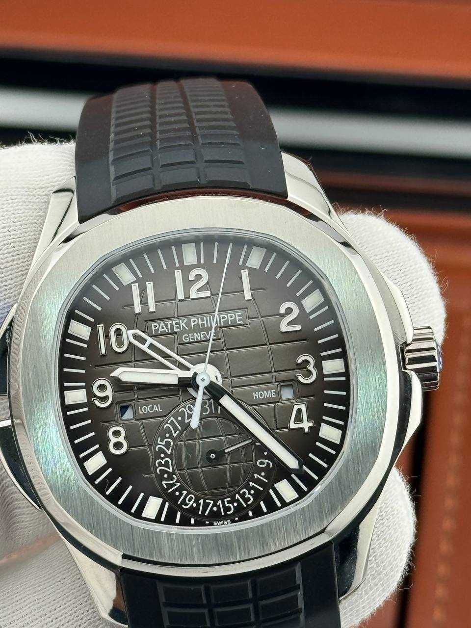 Patek Philippe Aquanaut 5164A-001 'Travel Time' Stainless Steel (2021)