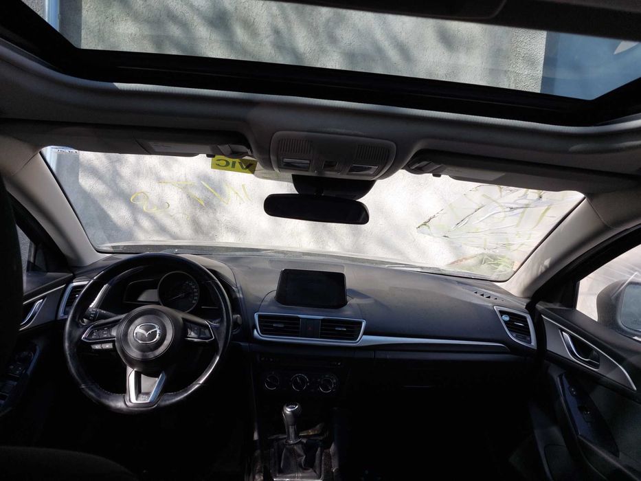 Mazda 3 за части 2,0 бензин 2014 година