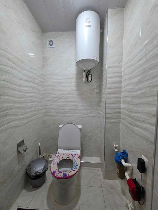 Продаётся передел в 3х комн квартира на 4 этаже Ор-р Крытый рынок