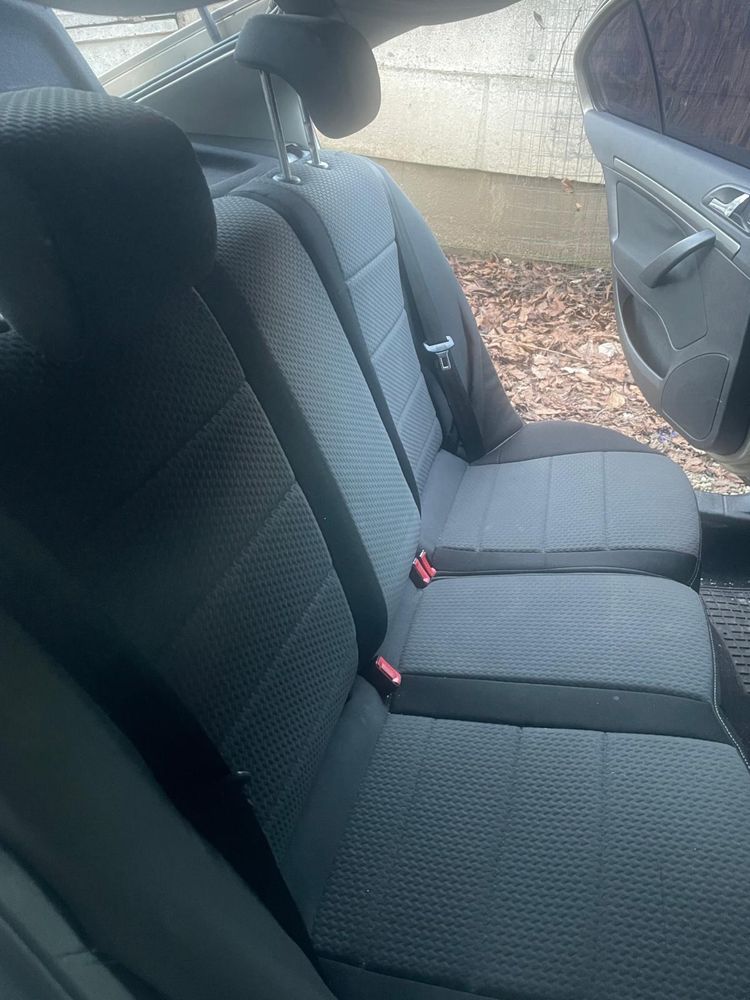 Se vinde Octavia 2 1.9 TDI