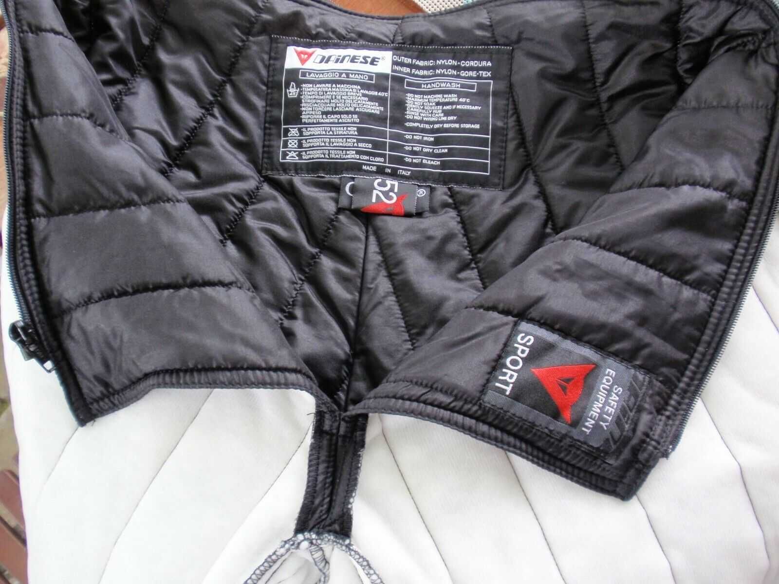 captușeală pantaloni moto DAINESE