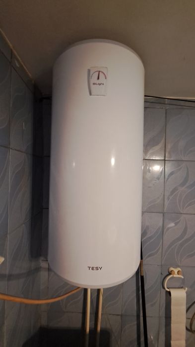 Vând boiler capacitate 1000 l