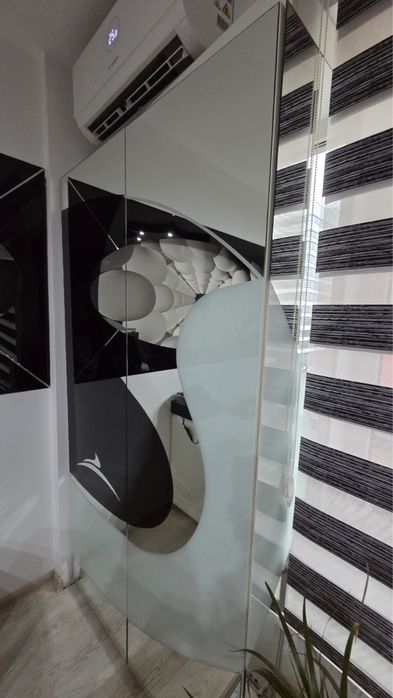 Dulap haine oglinda  latime 110 inaltime 205 adancime 42