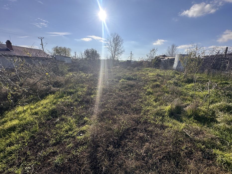 Vand Teren intravilan in Nanov