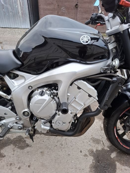 Yamaha fz6! 2005 ( la fel ca gsr 600,er6,etc)