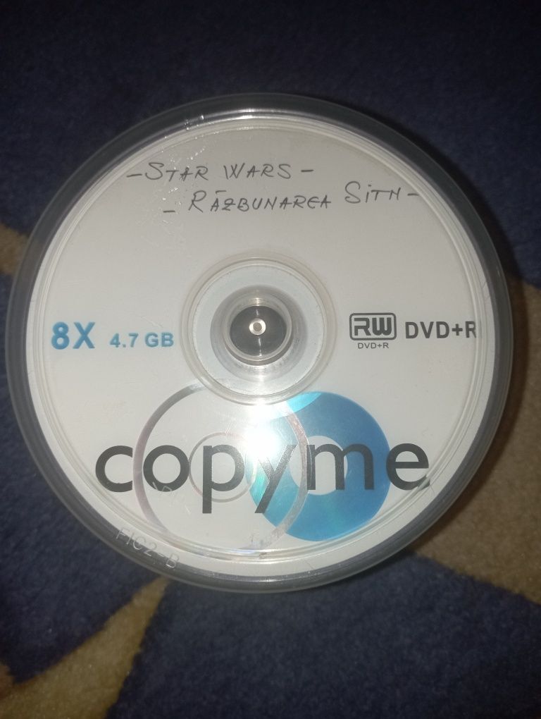 Vând dvd Amstrad plus cd cu filme