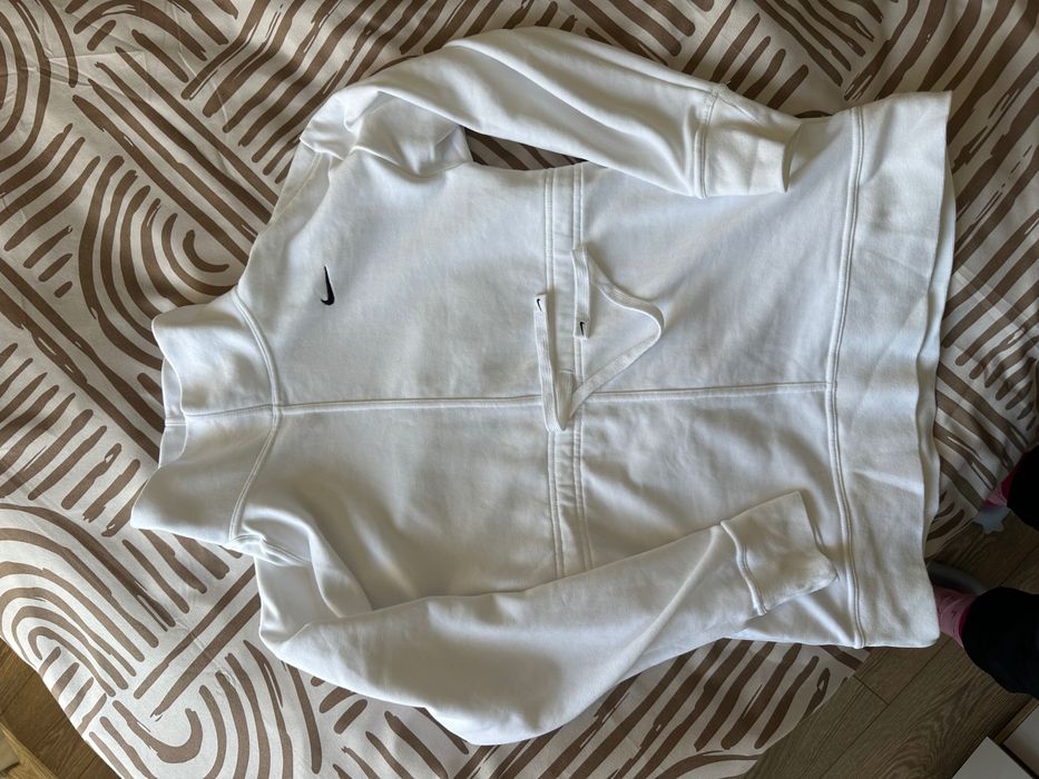 Бяло дълго худи Nike