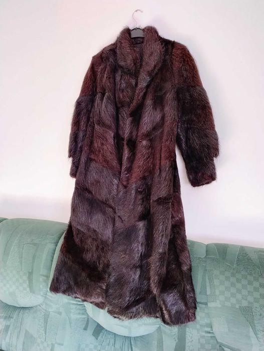 Haina/mantou elegant din blana de nutrie - produs in Polonia