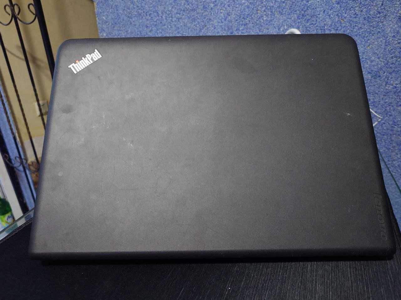 Thinkpad E450 Core i3-5005U/RAM 8GB/128GB SSD/AMD 2GB Videokarta 4dona