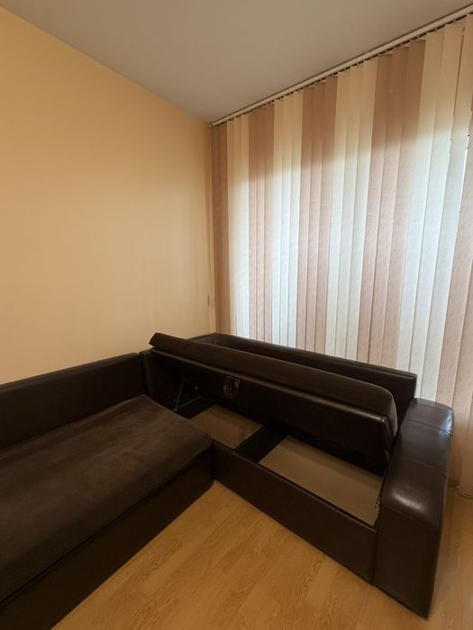 Ъглов диван спалня