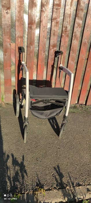 Cadru ajutator,rolator