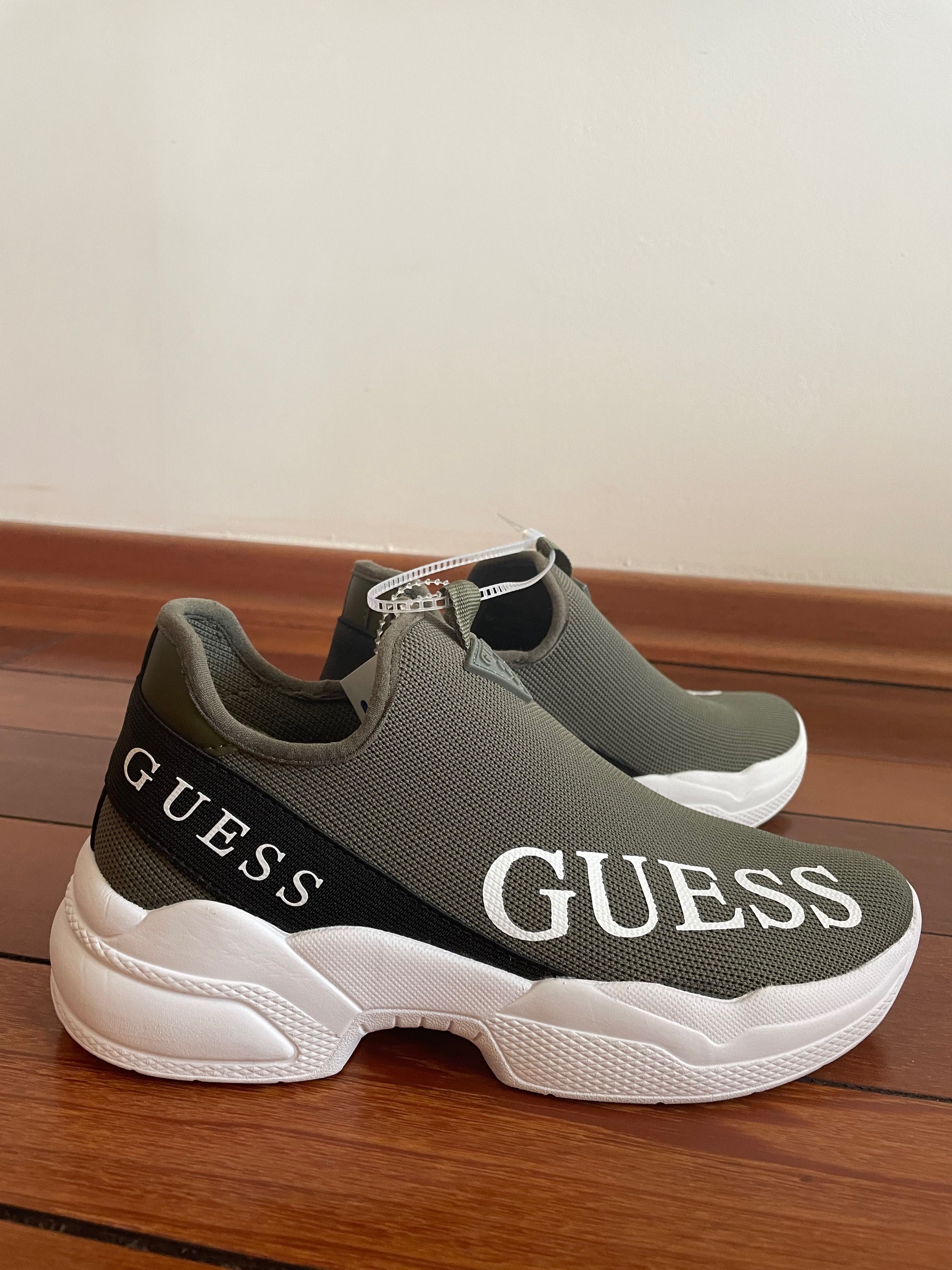 Спортни обувки Guess