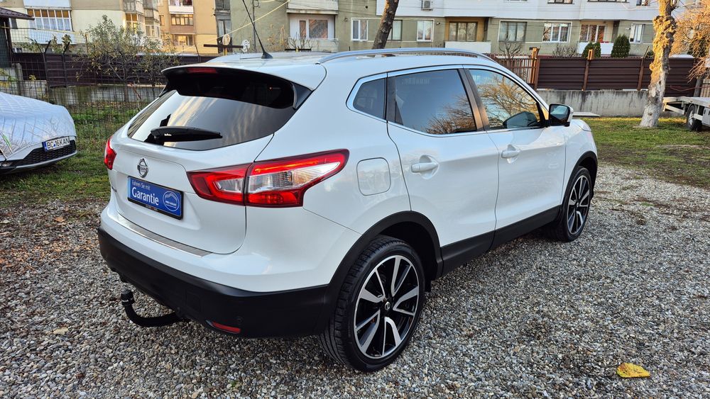 Qashqai TEKNA/2015/1.6dCi/Full LED/Piele/Navi3D/Panorama/Camera 360/E5