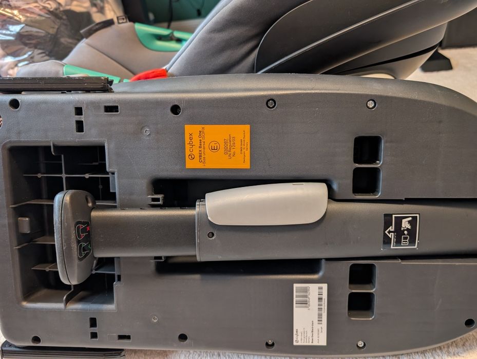 Бебешко столче за кола Cybex Aton B2 i-Size + Isofix база